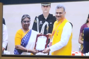 raghavprakash.com - Raghav Prakash: Academy Awards 2020 honored by the Honorable President of India : Click to enlarge